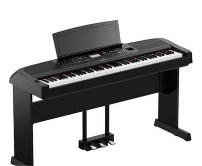 雅马哈电钢琴DGX-670